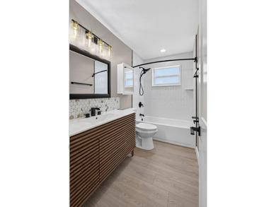 It's like living in a brand new house! Completely renovated 4 - photo 28