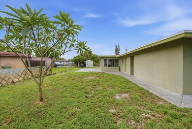 Welcome to this spacious 3-bedroom, 3-bathroom home located in - photo 34