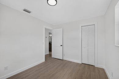 It's like living in a brand new house! Completely renovated 4 - photo 39
