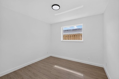 It's like living in a brand new house! Completely renovated 4 - photo 40