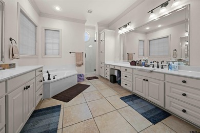 DON*T MISS OUT ON THIS HOME THAT HAS IT ALL - 4 bedrooms/3 - photo 41