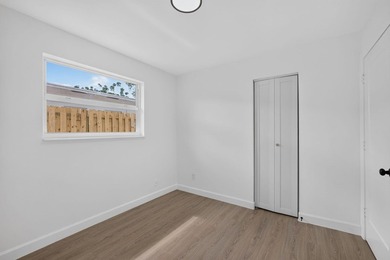 It's like living in a brand new house! Completely renovated 4 - photo 41
