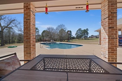 DON*T MISS OUT ON THIS HOME THAT HAS IT ALL - 4 bedrooms/3 - photo 44