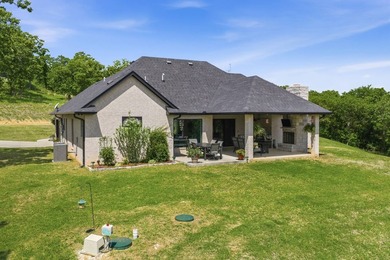 - Private Waterfront Living on Red Rock Lake - Space, Design & - photo 44