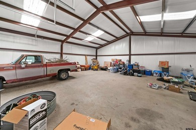 DON*T MISS OUT ON THIS HOME THAT HAS IT ALL - 4 bedrooms/3 - photo 48