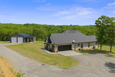 - Private Waterfront Living on Red Rock Lake - Space, Design & - photo 48