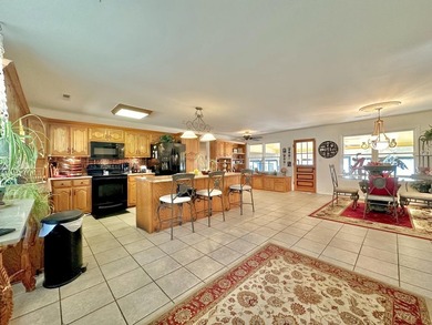 Lakefront Living at Its Best! Welcome to your personal paradise - photo 6