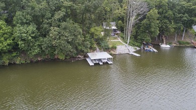 Charming Retreat on TWO Waterfront Lots with YEAR ROUND, DEEP - photo 3