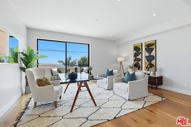 Stunning contemporary showplace situated in a quiet and - photo 12