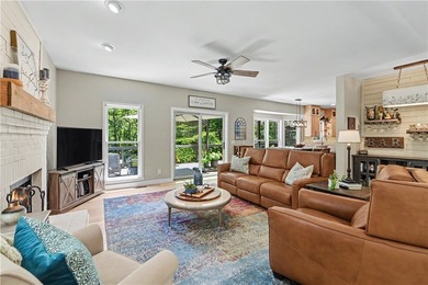 Enjoy The Keowee Life at 9 Rip Tide Ct. with direct water access - photo 12