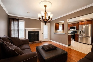 Tottenville-Fully detached two family home, 7 room duplex over a - photo 14