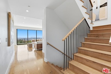Stunning contemporary showplace situated in a quiet and - photo 15