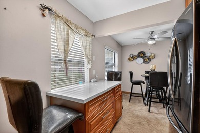 Live the relaxed Florida lifestyle in Kings Point! First-floor - photo 15