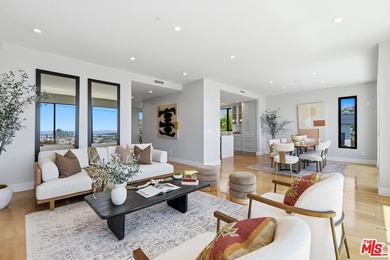 Stunning contemporary showplace situated in a quiet and - photo 19
