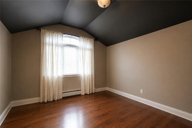 Tottenville-Fully detached two family home, 7 room duplex over a - photo 20