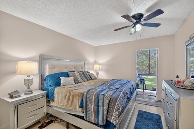 Live the relaxed Florida lifestyle in Kings Point! First-floor - photo 20