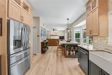 Enjoy The Keowee Life at 9 Rip Tide Ct. with direct water access - photo 20