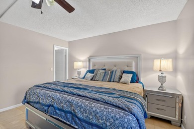 Live the relaxed Florida lifestyle in Kings Point! First-floor - photo 21