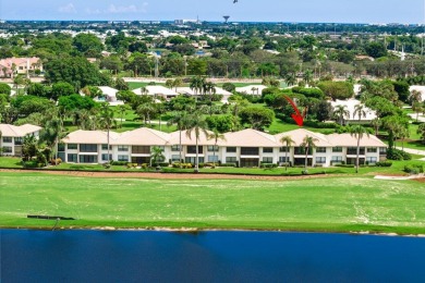 (private lake, pond, creek) Condo For Sale in Boynton Beach Florida