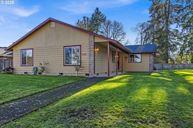 (private lake, pond, coastal) Home For Sale in Mcminnville Oregon