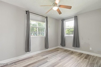 Welcome home to this beautifully updated 3-bedroom, 2-bath home - photo 22