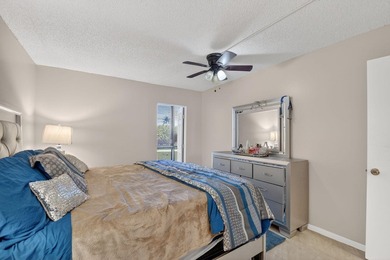 Live the relaxed Florida lifestyle in Kings Point! First-floor - photo 22