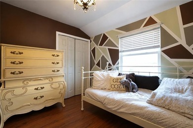 Tottenville-Fully detached two family home, 7 room duplex over a - photo 23