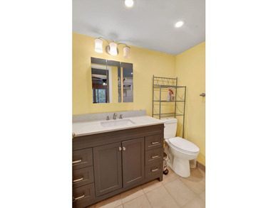 Live the relaxed Florida lifestyle in Kings Point! First-floor - photo 24
