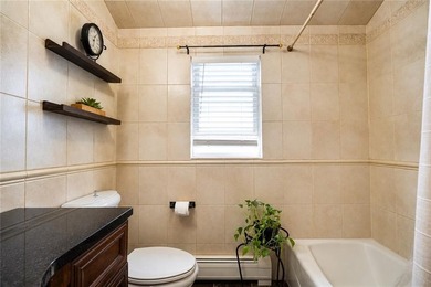 Tottenville-Fully detached two family home, 7 room duplex over a - photo 25