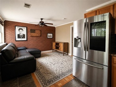 Tottenville-Fully detached two family home, 7 room duplex over a - photo 31