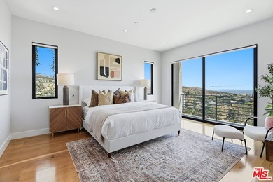 Stunning contemporary showplace situated in a quiet and - photo 33