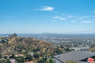 Stunning contemporary showplace situated in a quiet and - photo 38