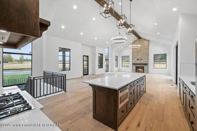 Discover elevated mountain living in this brand-new custom home - photo 5