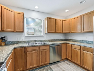 Welcome to this exceptionally maintained, turn-key Sandpiper - photo 8