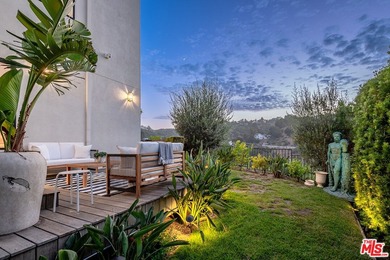 Stunning contemporary showplace situated in a quiet and - photo 49