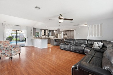 Under contract-accepting backup offers. WATER you waiting for? - photo 8