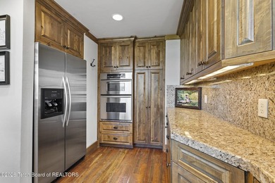 Experience the pinnacle of mountain living with this exceptional - photo 10