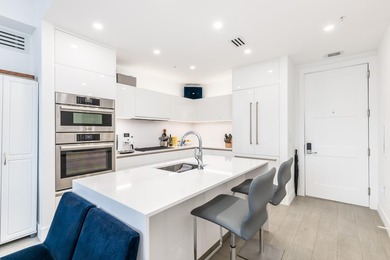 Rarely available South facing 2 bedroom with 2 baths that has - photo 4