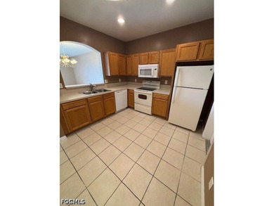 Welcome to 17524 Cherry Ridge Lane, a beautifully maintained - photo 5