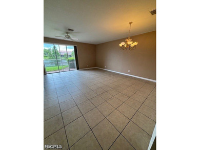 Welcome to 17524 Cherry Ridge Lane, a beautifully maintained - photo 7