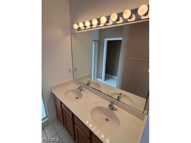 Welcome to 17524 Cherry Ridge Lane, a beautifully maintained - photo 10