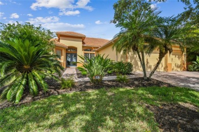 (private lake, pond, creek) Home For Sale in Poinciana Florida