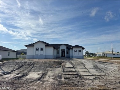 Welcome to coastal living! Owner Says Sell!! Bring me offers!! - photo 1