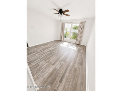 Beautifully updated and move-in ready, this 3-bedroom, 2-bath - photo 22