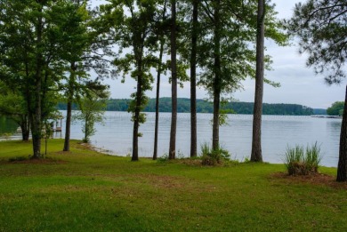 Sunny Lane, a peaceful lakefront retreat on one of Smith Lake's - photo 4