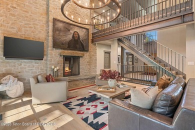 Extensively remodeled in 2022, this 7BD/6BA home offers over 6 - photo 10