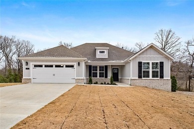 Lake Loch Lomond Home For Sale in Bella Vista Arkansas