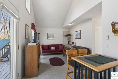 Lake of the Ozarks retreat located in the desirable Keithley's - photo 11