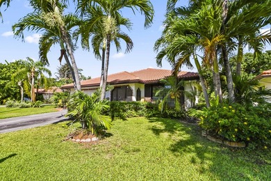Welcome to this spacious home in the desirable Knob Hill - photo 2