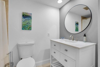 This Gorgeous Townhome is located between the ocean and - photo 12